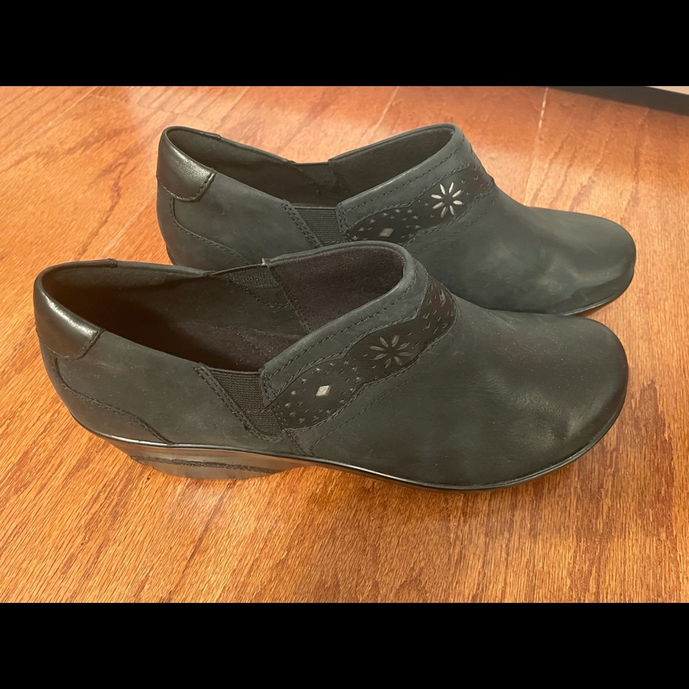 Womens clarks shoes